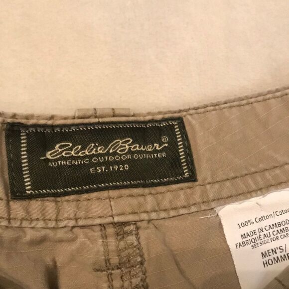 Eddie Bauer Cargo Shorts - Size 34 - Picture 7 of 10